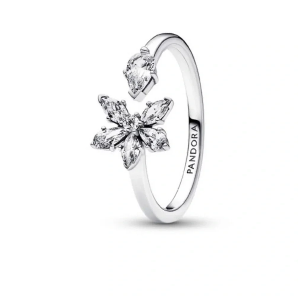 SPARKLING HERBARIUM CLUSTER OPEN RING 7.5